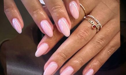 La Main dOr Nails : Manucure à Montauban