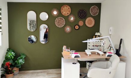 La maison des ongles by AE : Coiffeur à Le Mesnil-Esnard