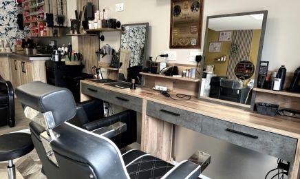 Au salon chez Julia, Coiffeur & Head Spa : Coiffeur à Granville