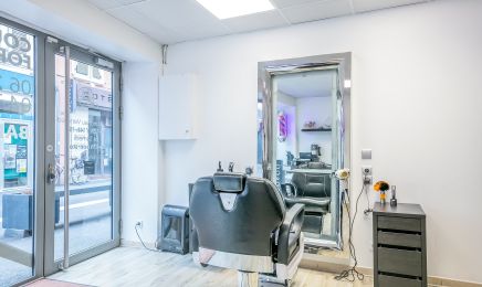 Morello Salvatore  : Coiffeur à Vif