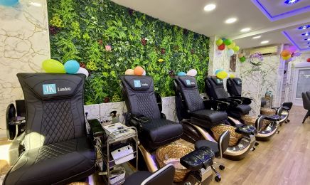 DJ NAILS : Institut de beauté à Antibes