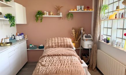 L et Vous coiffure esthetique ongle : Coiffeur à Jouy-en-Josas