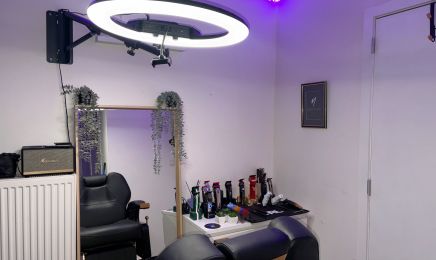 Noir Fluo : Coiffeur à Liège