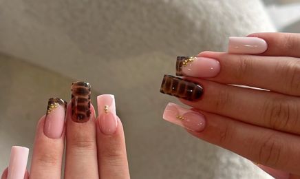 AJ Institut  - Centre de bronzage, hammam, ongles, cils et sourcils : Spa à Perpignan