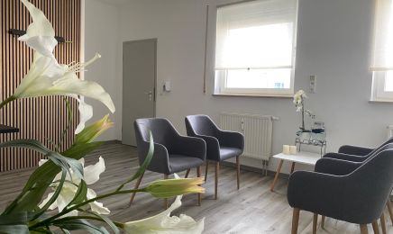 Osteopathie Zekiye Yazıcı Heilpraktikerin: Kosmetikstudio in Königsbrunn