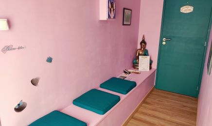 Acqua d’Emeraude - Soin Énergétique - Magnétisme - Drainage Lymphatique -Massage Bien-Être : Institut de beauté à Ploumagoar