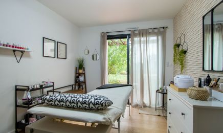 L’atelier beauté de Céline : Manucure à Saint-Cyr-sur-Loire