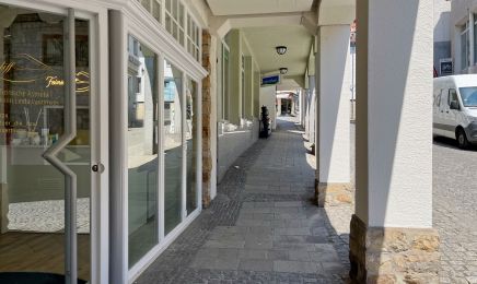 Praxis Feinschliff Nürtingen Inh. Linda Varitimidis – Ästhetik, Hyaluron, Mesotherapie: Kosmetikstudio in Nürtingen