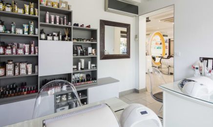 Vintage Coiffure & Beauté By V.N.T.G : Barbier à Annecy