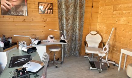Vivi’s Beauty : Manucure à Moliets-et-Maa
