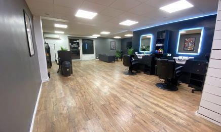The Notorious Barber  : Barbier à Istres
