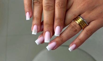 Aura Nails Ongles 34 : Manucure à Montpellier