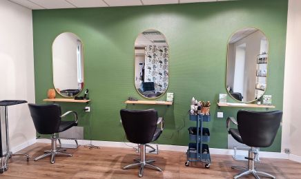 LE DÉMÊLOIR COIFFEUR COLORISTE : Coiffeur à Saint-Privat