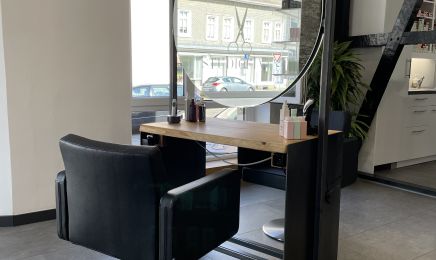 STUDIO FIVE: Friseur in Gummersbach