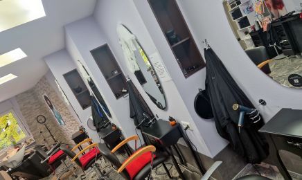 Haarfabrik FN: Friseur in Friedrichshafen