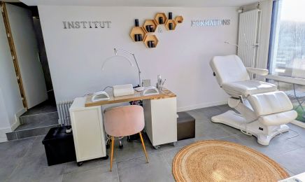 Institut Hakima ARAKHSIS : Institut de beauté à Marin