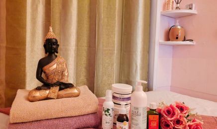  MT Jolis ongles Spa : Coiffeur à Paris