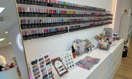 Nail La Mos: Kosmetikstudio in Mindelheim
