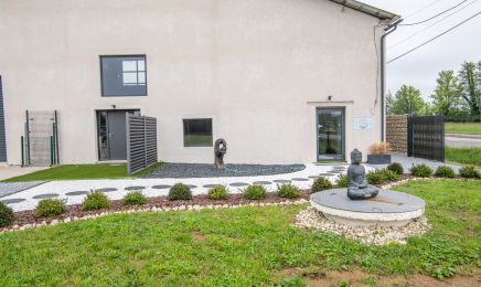 Centre de bien etre j’existe rencontre de soi  : Institut de beauté à Bouglon