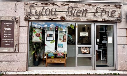 Lylou Bien-Être - Institut de Beauté Draguignan : Manucure à Draguignan