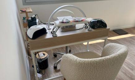 Les soins de Laurie : luxopuncture et prothésiste ongulaire : Manucure à Cannes