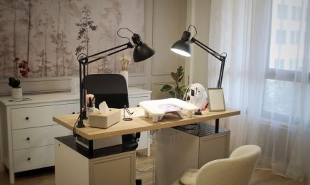 La Maison des Mains : Manucure à Limas