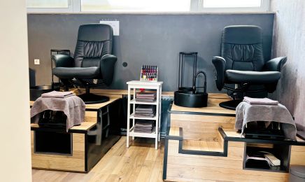 We Love Your Nails: Kosmetikstudio in Leonberg