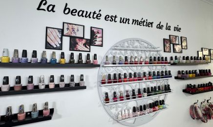 Yine Nail : Manucure à Paris