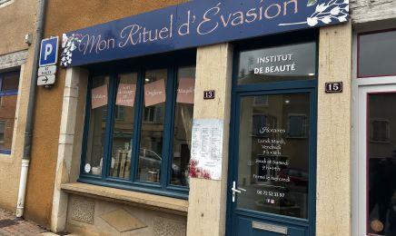 Mon Rituel d’Évasion : Manucure à Quincié-en-Beaujolais