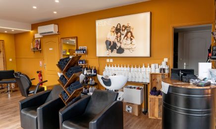 L’atelier Coiffure par Mikaël : Barbier à Saint-Amand-Villages