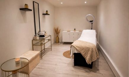 LAYANAILS | Esthétique Coiffure : Institut de beauté à Carros
