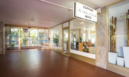 Le salon d'Aurélie : Manucure à Cannes