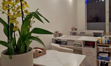 Tan Nails : Manucure à Paris