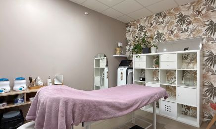 L’institut Beauty home : Manucure à Ambres