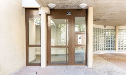Elite esthetique studio  : Manucure à Rennes