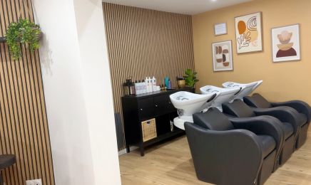 Coco Barber ( Chez Le Salon by Karine MARION ) : Coiffeur à Saint-Julien-en-Saint-Alban