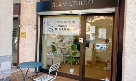 Glam Studio  : Manucure à Fréjus