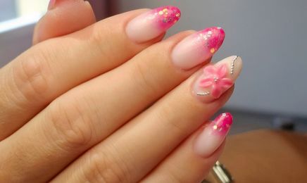Kalizé Création (Ongle, cils, massage et strass dentaire) : Manucure à Saint-Sornin
