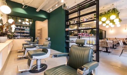 One Love Café : Coiffeur à Nice