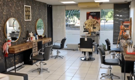 Maison Mentor chez L'essenti'elle coiffure : Coiffeur à Barby
