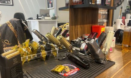 Nass Barber - Fougères  : Barbier à Fougères