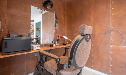 Barber's Saloon - Coiffeur Barbier Bassin à flot : Barbier à Bordeaux