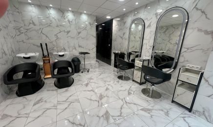 PARISIAN GLAM : Manucure à Paris