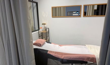  Aura By Varenka - (Mille et un regard) : Institut de beauté à Lourdes