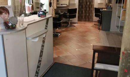 Friseure Haar-Genau By Sanela : Friseur in München