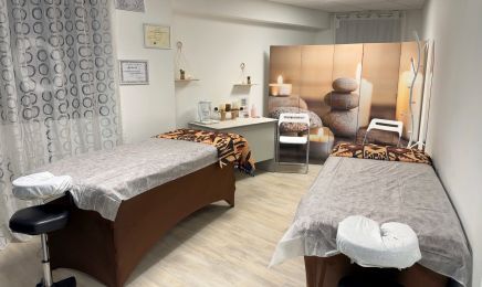 M'beauty - Spécialiste des massages duo et solo Launaguet (proche Toulouse) : Manucure à Launaguet