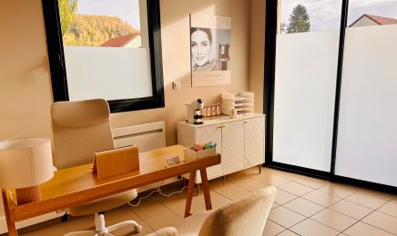 Maison Divine  : Institut de beauté à Roost-Warendin