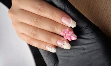 Ongle By M, Rehaussement de cils - Browlift - Nail Art - Pose capsules  : Institut de beauté à Clouange