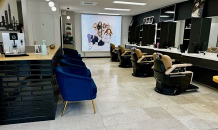 Claude Coiffure : Manucure à Le Havre
