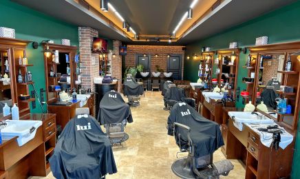 Lui Coiffeur Homme Barbier & Institut - Fréjus Tassigny : Manucure à Fréjus